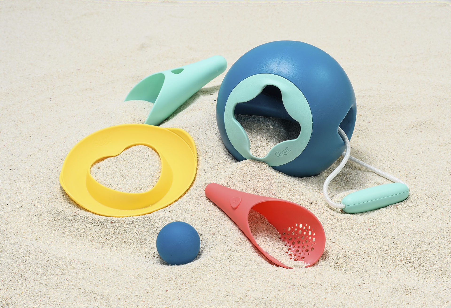 Kinder Strandset Ballo Eimer Quut 