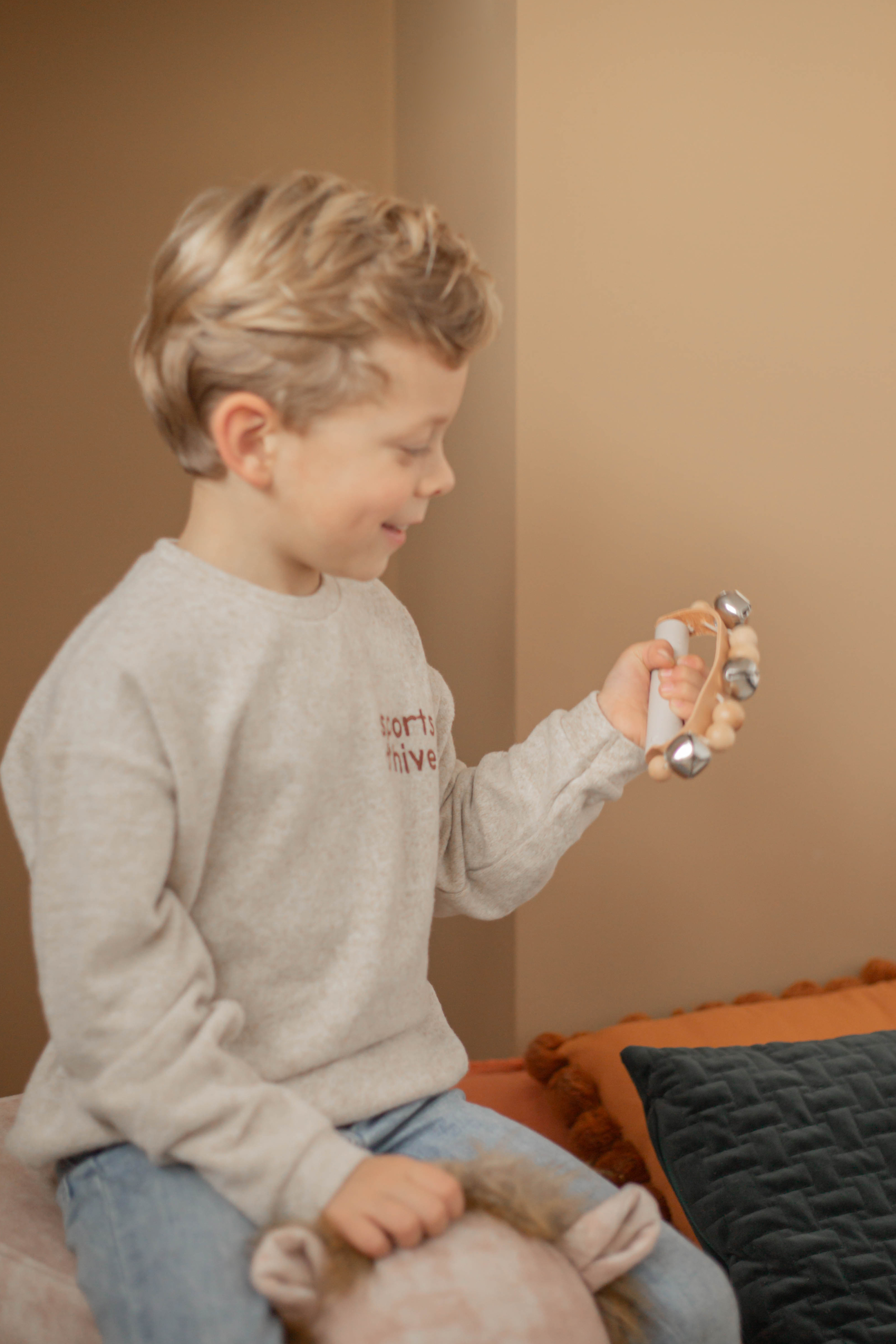 Rassel Kinder Holz Label Label Nougat